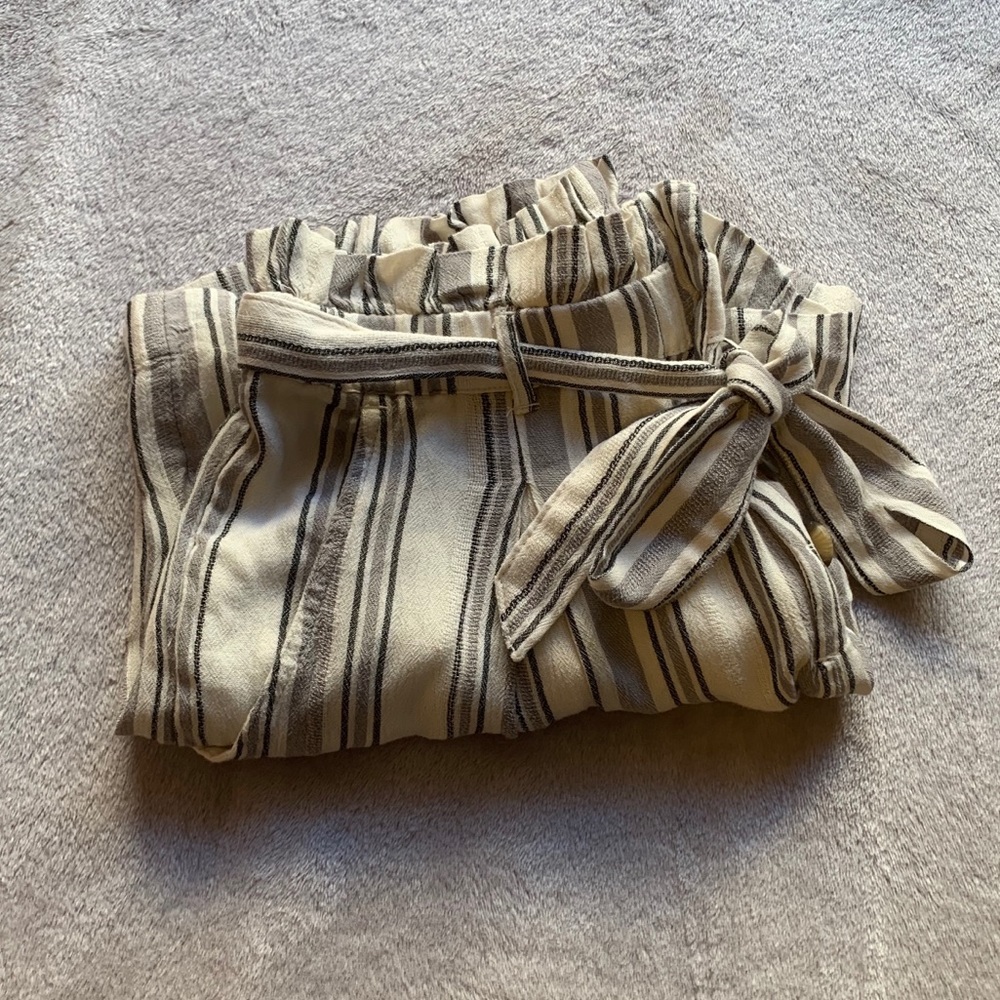 American Eagle Flowy Striped Paperbag Waist Shorts